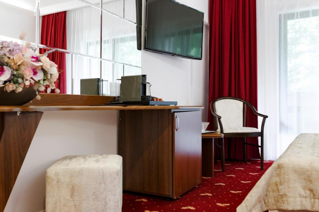 Manor Ski Hotel Predeal Buitenkant foto