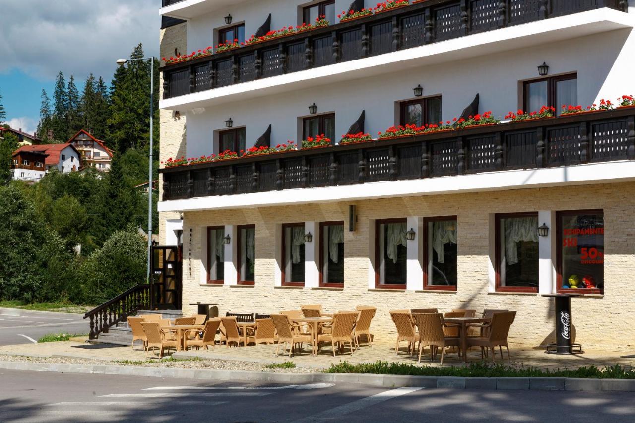 Manor Ski Hotel Predeal Buitenkant foto